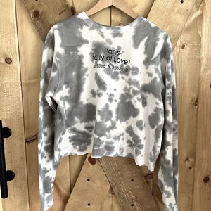 PARIS Graphic “City of Love” Sweatshirt Tie Dye Grey White